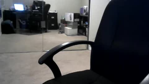 Snapshot of i_was_a_shy_dad chatting on June 1, 2026, 12:18 pm i_was_a_shy_dad online show from June 1, 2026, 12:18 pm