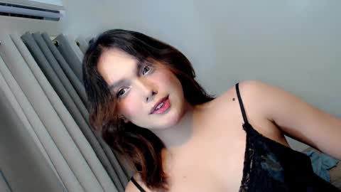 iam_emcy online show from July 12, 2026, 9:22 am