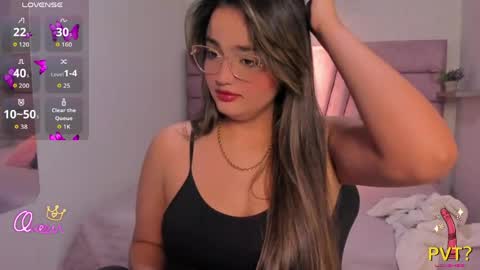 iam_lina online show from April 11, 2026, 11:25 am