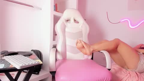 iam_monika online show from January 7, 2025, 10:52 pm