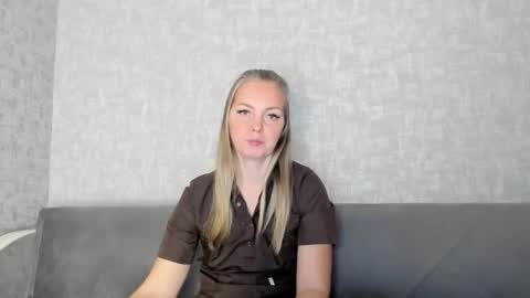 Venus online show from October 12, 2025, 4:33 am