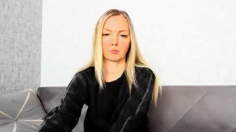 Venus online show from April 11, 2026, 10:19 am