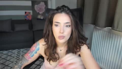 Baby Gal online show from October 23, 2025, 7:40 am