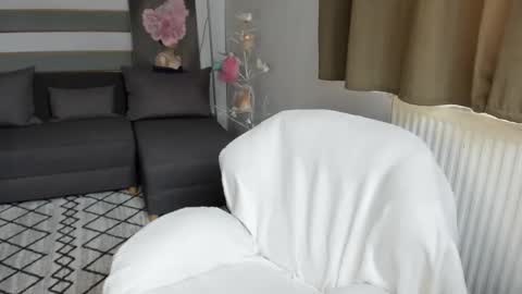 Baby Gal online show from February 27, 2026, 9:09 am