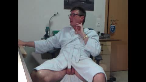 iamachim online show from September 30, 2025, 6:57 pm