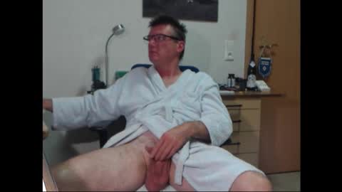 iamachim online show from October 4, 2025, 6:28 pm