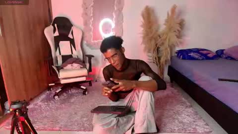 iamandrey_ online show from June 15, 2026, 11:07 pm