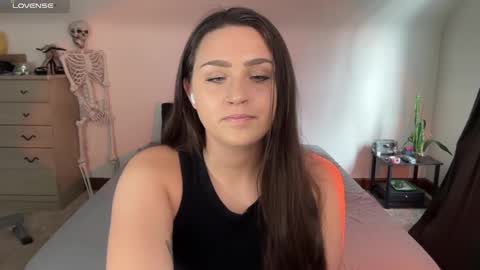 Crystal online show from January 30, 2025, 5:06 pm