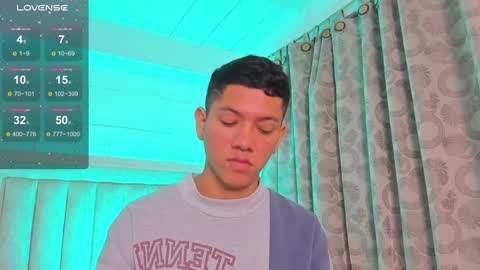 Juliiiiian online show from January 17, 2025, 2:07 pm