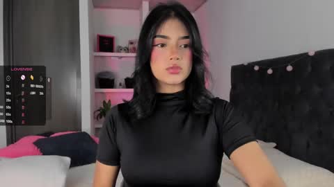 Snapshot of iamjulietaa chatting on January 15, 2025, 4:47 am    online show from January 15, 2025, 4:47 am