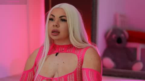 Lila online show from March 9, 2025, 6:21 pm