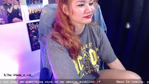 Snapshot of iammari_ chatting on December 2, 2024, 11:29 pm Mari online show from December 2, 2024, 11:29 pm