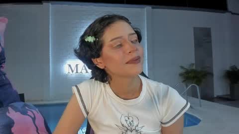 Snapshot of iamnayuta chatting on June 7, 2026, 3:21 am Nayuta online show from June 7, 2026, 3:21 am