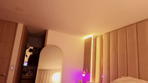 Nyxy online show from March 13, 2026, 10:55 am