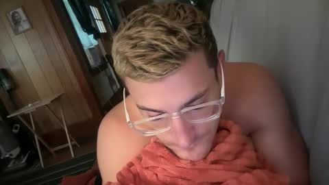 iamtommyparker online show from September 25, 2025, 4:11 pm