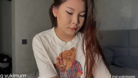 iamyuki_ online show from April 22, 2026, 12:24 am