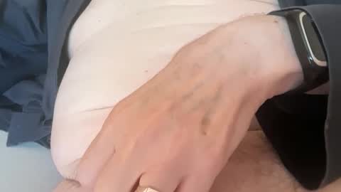 Snapshot of ian53a chatting on September 27, 2025, 9:47 am ian53a - mature UK man for same online show from September 27, 2025, 9:47 am