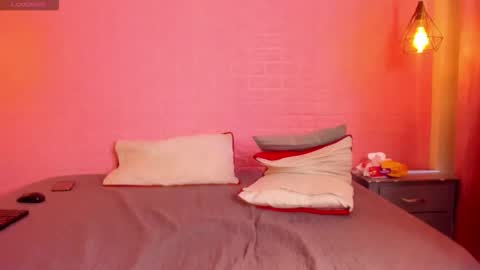 Snapshot of ian_aleandra chatting on January 6, 2026, 2:21 pm Ian Aleandra online show from January 6, 2026, 2:21 pm