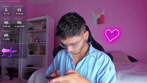 IAN CASTILLO online show from February 27, 2025, 11:10 am