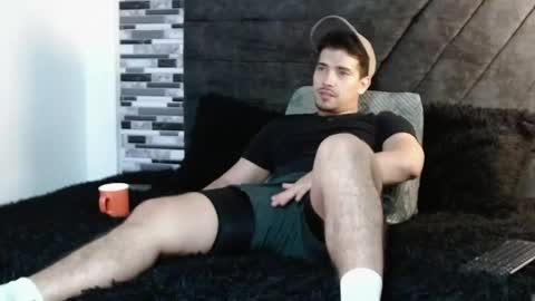 Ian Davis online show from May 8, 2026, 9:53 pm