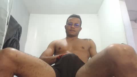 Snapshot of ian_tuner chatting on September 15, 2025, 6:52 pm ian_tuner online show from September 15, 2025, 6:52 pm