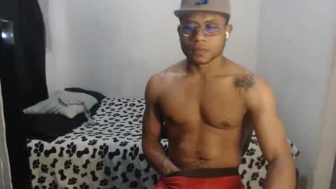 Snapshot of ian_tuner chatting on February 17, 2026, 10:05 pm ian_tuner online show from February 17, 2026, 10:05 pm