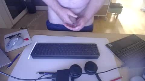 iandy12 online show from September 29, 2025, 10:03 pm