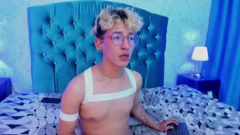 ian  online show from March 4, 2025, 5:53 am