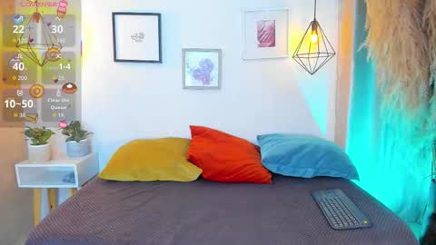 ian  online show from September 28, 2025, 3:01 am