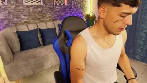 Snapshot of ianrice_ chatting on April 15, 2026, 11:17 am IAN RICE online show from April 15, 2026, 11:17 am