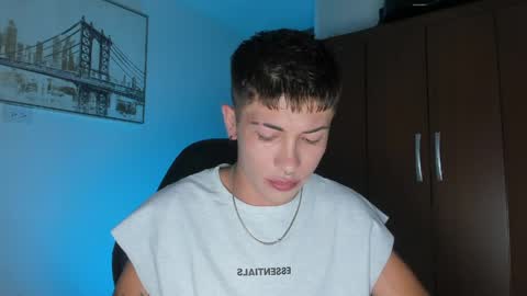 Snapshot of ianwayne_ chatting on March 23, 2026, 7:40 pm Andrew online show from March 23, 2026, 7:40 pm