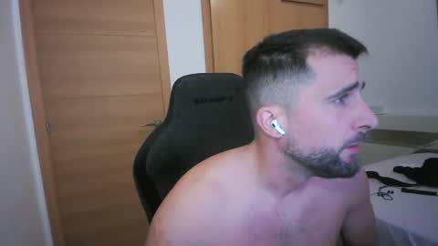 iberian_macho online show from October 27, 2025, 1:59 pm