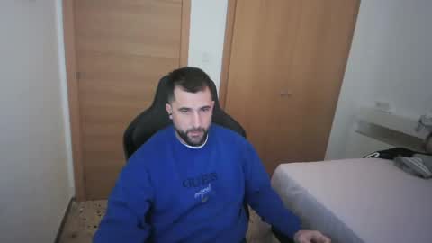 iberian_macho online show from November 19, 2025, 2:06 pm