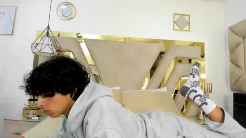 ibratxandy online show from October 23, 2025, 7:01 pm