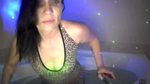 Snapshot of icarley8338 chatting on February 11, 2026, 10:31 am icarley8338 online show from February 11, 2026, 10:31 am
