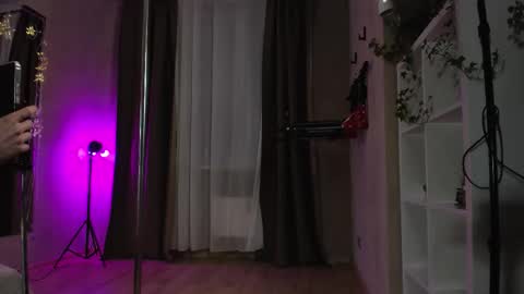 Milena online show from February 24, 2026, 8:51 pm