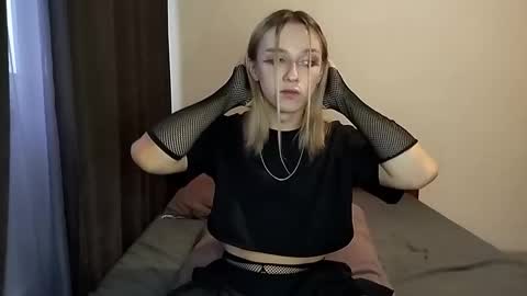 Jade online show from November 28, 2025, 11:46 am