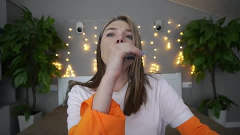 Danielle online show from January 7, 2025, 2:19 pm