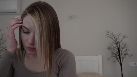 Danielle online show from February 9, 2025, 11:36 am