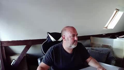 iceoli123 online show from September 16, 2025, 4:08 pm