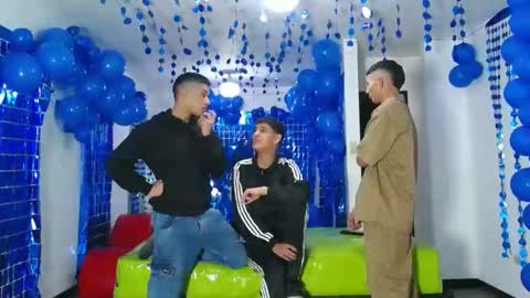 THOMAS AND DAMIAND online show from December 22, 2024, 6:15 pm