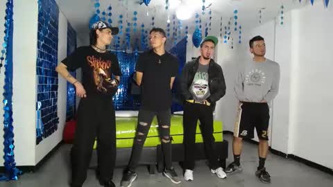 THOMAS AND DAMIAND online show from February 22, 2025, 12:40 pm