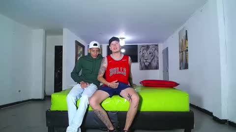 THOMAS AND DAMIAND online show from September 27, 2025, 1:16 pm