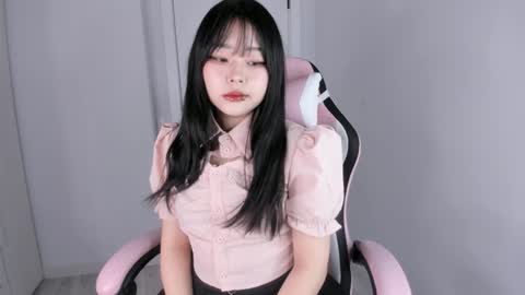 Hitomi   online show from January 18, 2025, 5:20 am