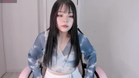 Hitomi   online show from February 12, 2025, 1:06 pm