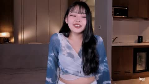 Hitomi   online show from March 9, 2025, 1:59 pm