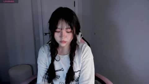 Hitomi   online show from October 26, 2025, 7:31 pm