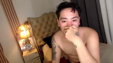 iconic_vince online show from March 12, 2025, 10:50 pm