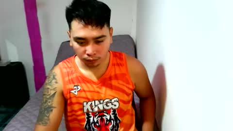 iconic_vince online show from September 15, 2025, 2:17 pm