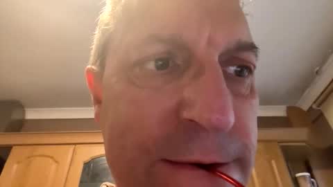 Snapshot of icums4u chatting on September 20, 2025, 8:37 am icums4u online show from September 20, 2025, 8:37 am